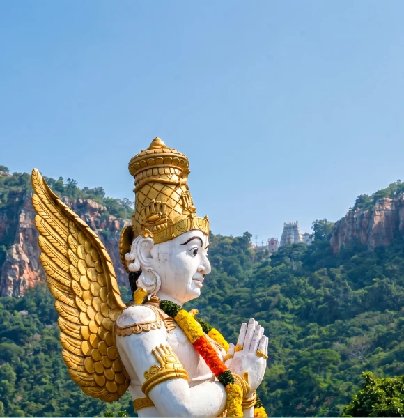 Alipiri-Garuda-statue.webp